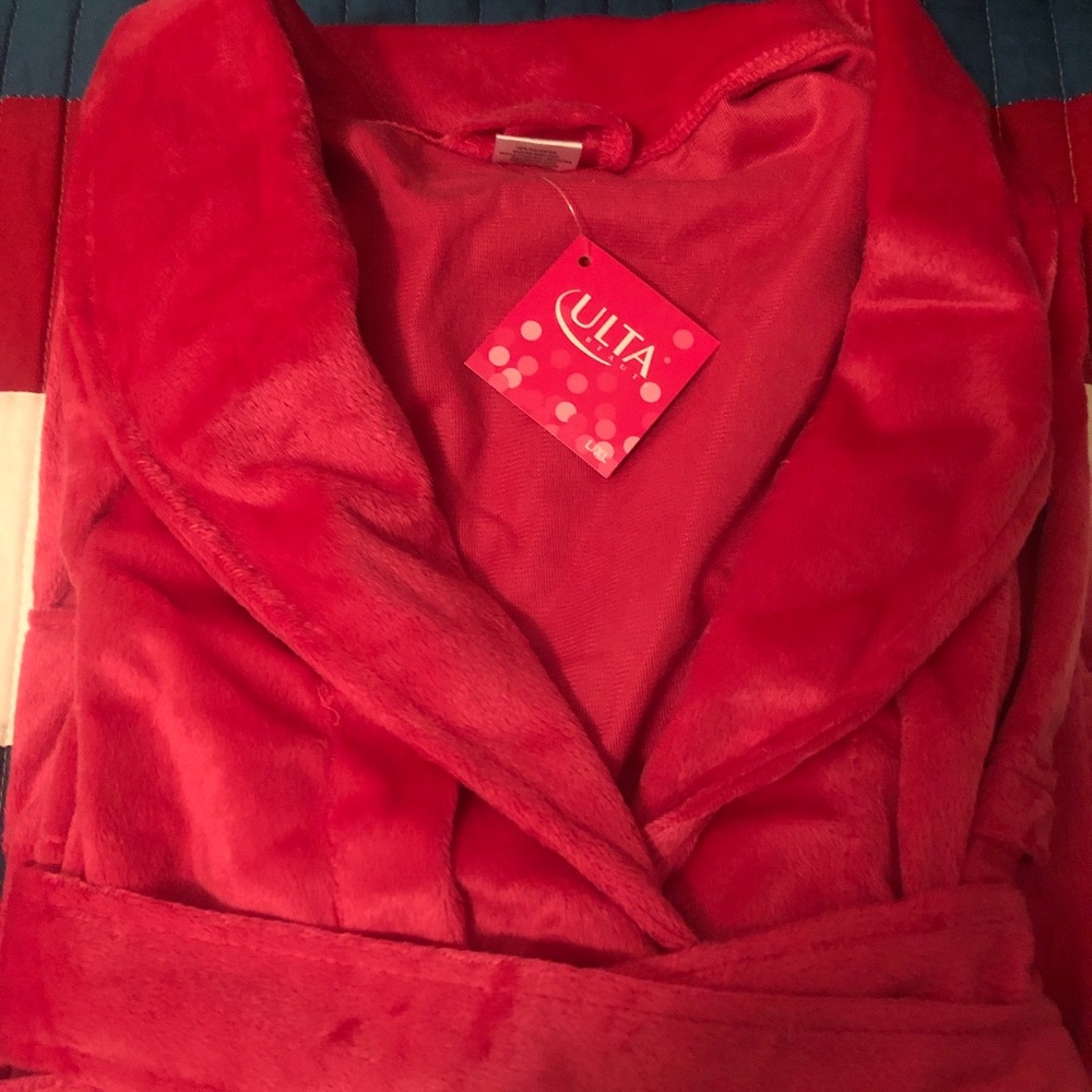 Ulta super soft robe NIP